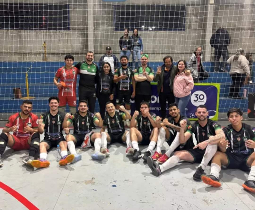 FIGUEIRA VENCE FORA DE CASA PELA S�RIE OURO