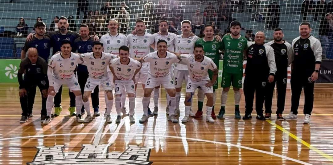 CATUIPE VENCE CAMISA 2 PELO JOGO DE IDA DAS OITAVAS DE FINAL DA S�RIE BRONZE 