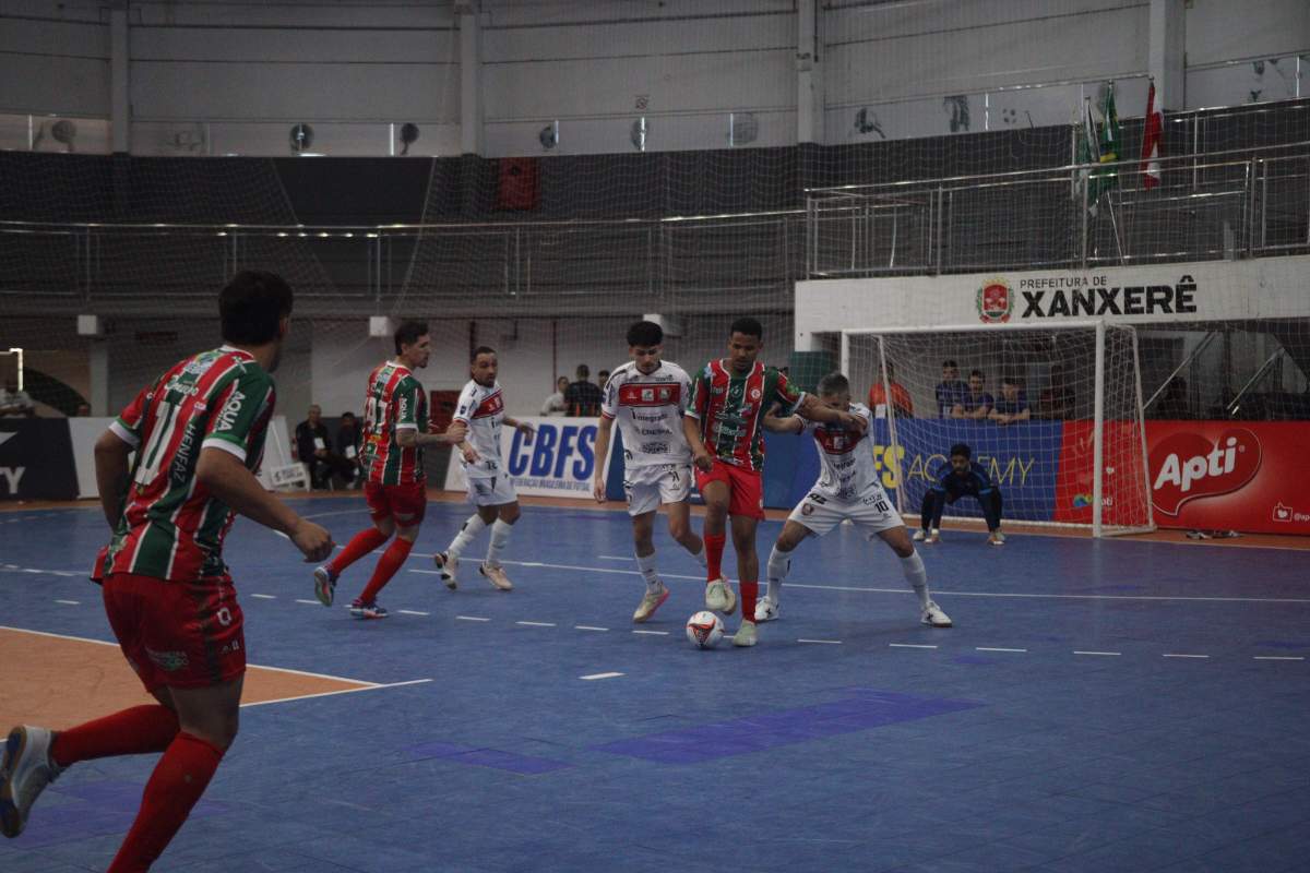 AGE PERDE PARA CAMPO MOUR�O MAS DEPENDE S� DE SI NA �LTIMA RODADA PARA CLASSIFICAR NA COPA SUL