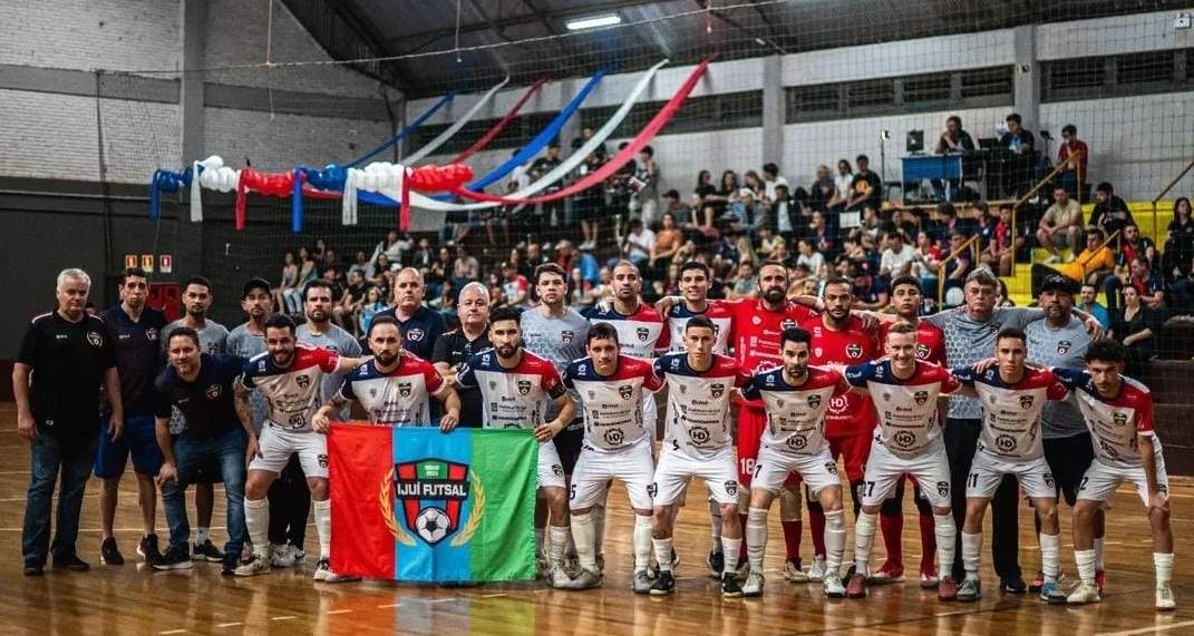 IJU FUTSAL FINALISTA DA SRIE PRATA